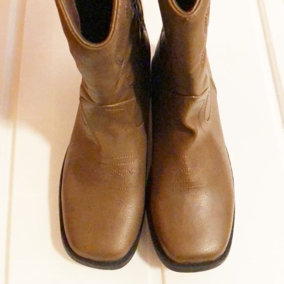 Boots boys new size 3M, 4M, 5M or 6M man made Faded Glory brown - Picture 2 of 5